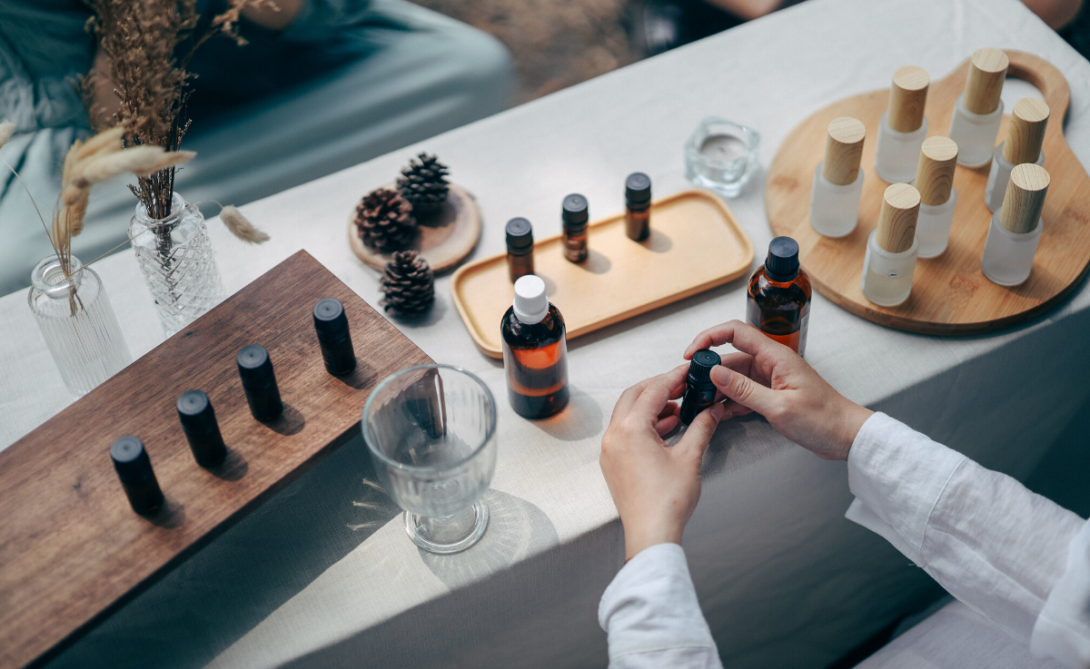 让你每夜睡得香甜!七款助眠精油,温柔地进入深层睡眠