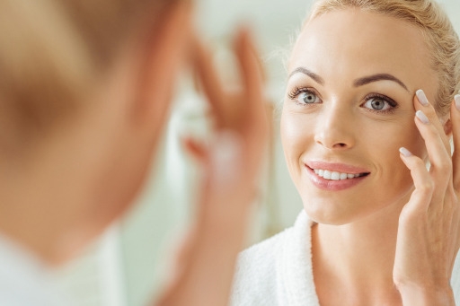 早上喝水对健康有利,每天坚持早起喝水的人,这5大好处少不了