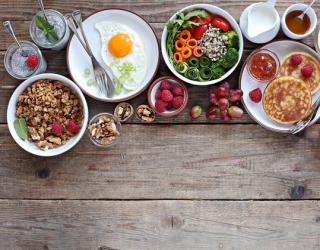 不同年龄段人群秋季饮食指南，这些需要“避坑”的饮食你都知道吗