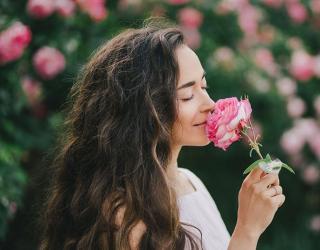 如何不使用化学香水而保持香气