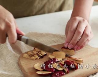 补血四红汤做法，肤色暗黄气血不足要多喝，营养丰富，做法简单