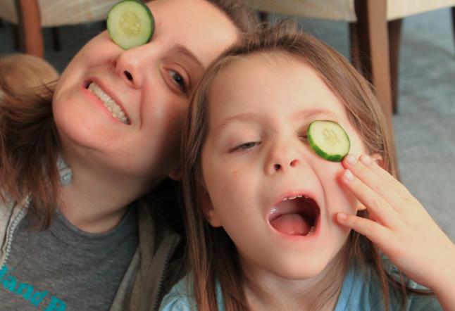 精油护肤步骤:如何正确使用精油进行护肤