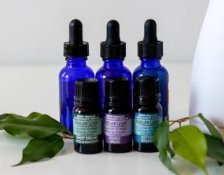 精油可以直接喝吗（为什么不能直接喝精油）