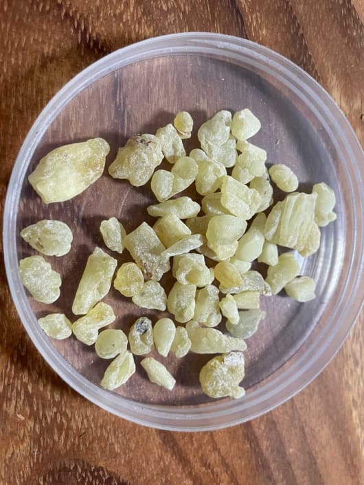 芳香知识,来看看我手上的香料图。