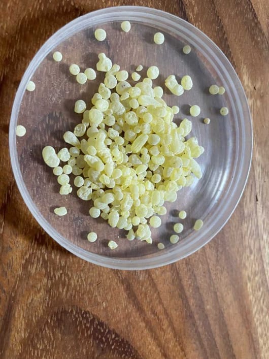 芳香知识,来看看我手上的香料图。