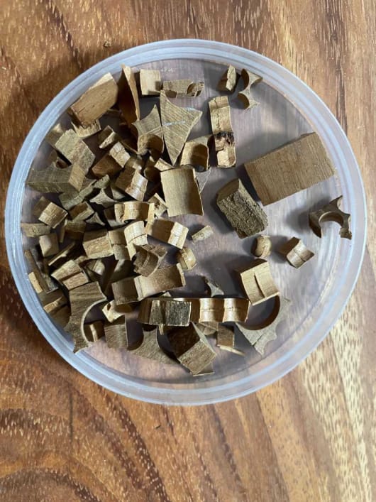 芳香知识,来看看我手上的香料图。