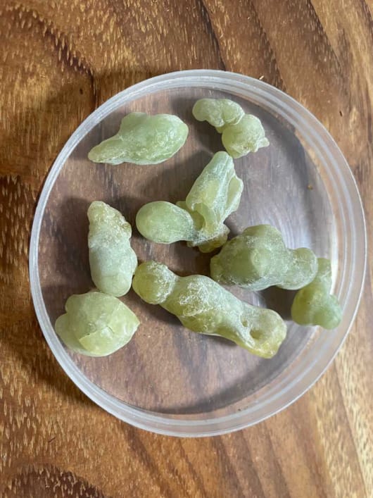 芳香知识,来看看我手上的香料图。