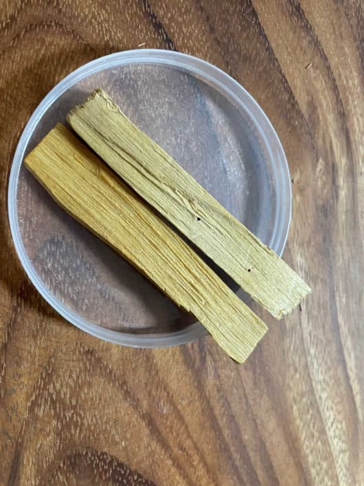 芳香知识,来看看我手上的香料图。