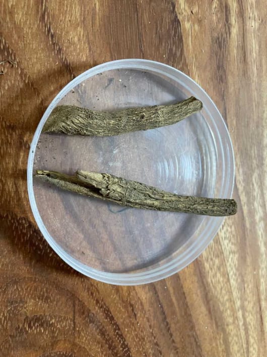 芳香知识,来看看我手上的香料图。