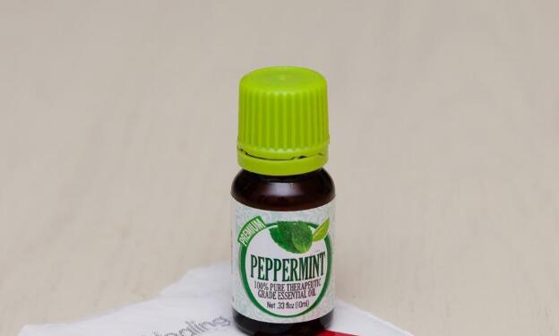 柏树精油:是什么、好处、用途和配方