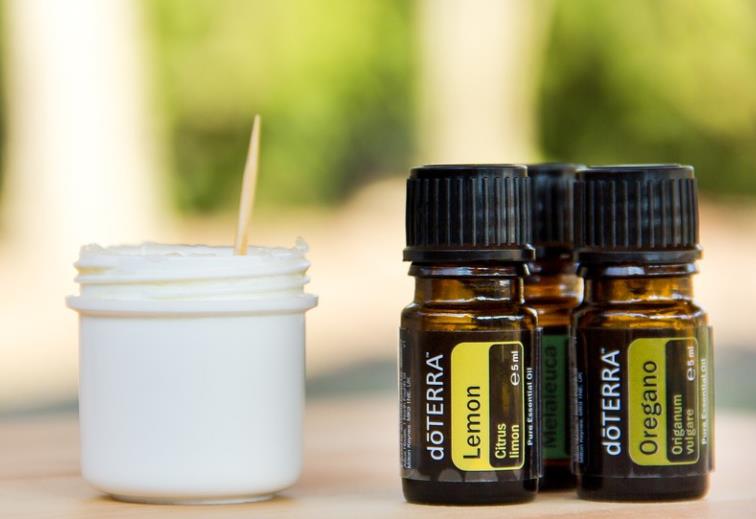 精油的使用顺序(精油护肤步骤)