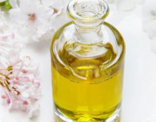 茉莉精油的使用方法：如何使用茉莉精油