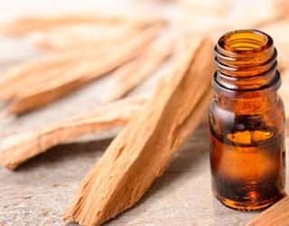 治疗唇疱疹的精油以及使用方法