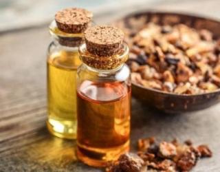 没药精油的使用方法：完整用法指南