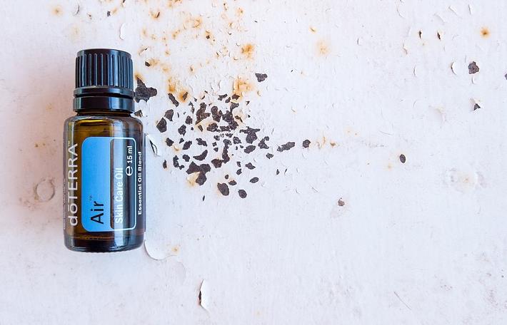 如何在淋浴的时候使用精油(以及推荐的精油)