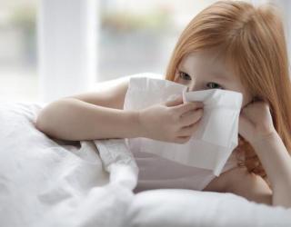 头发爱出油还脱发怎么办(头发爱出油还脱发怎么办用什么洗发水)