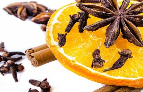 如何使用精油做饭炒菜(完整指南)