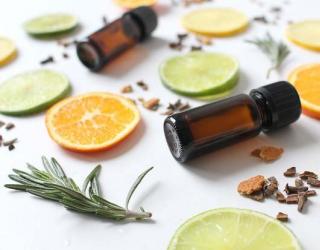 15个用于治疗喉咙痛与咳嗽的精油_使用方法