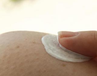 人体精华液作用是什么(精华液的主要作用)