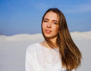 乳液可以代替护发精油用么(护发精油用什么代替)