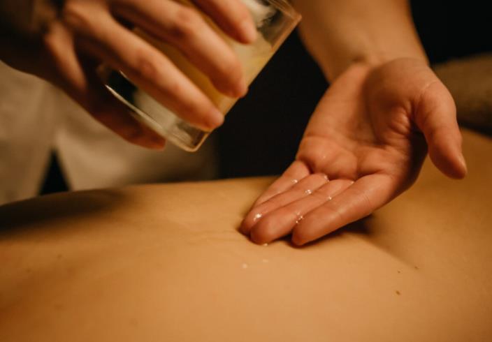 轻揉睾丸能提高性功能吗(轻揉睾丸有什么作用)