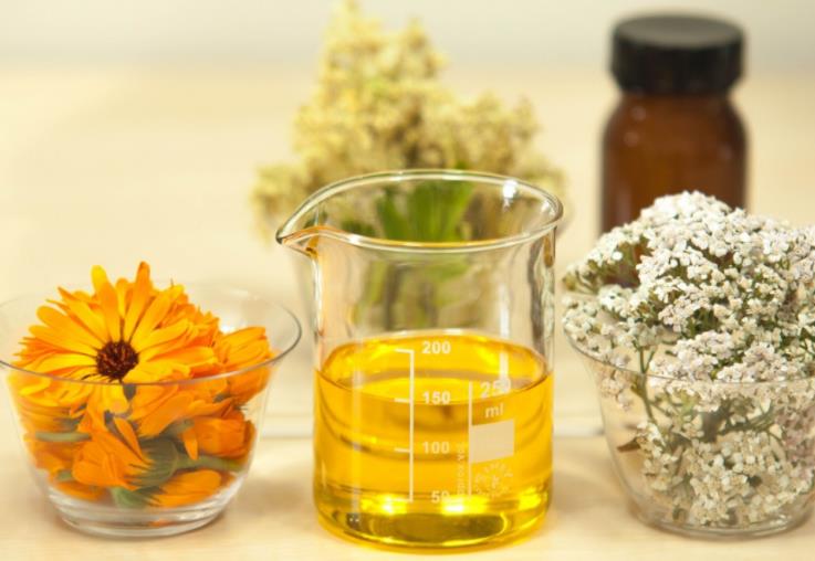 什么精油提神(提供能量精神气的精油)