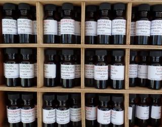 按摩用什么精油比较好