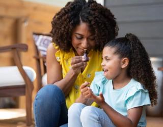 精油按摩脸部有什么好处