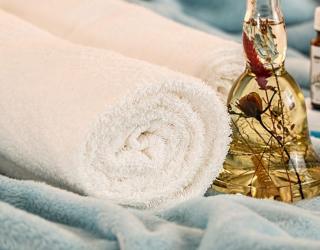 精油用于化妆有什么好处？