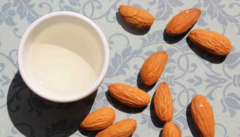 什么精油丰胸效果好:10个乳房按摩增大的精油