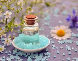 使用乳香精油有什么好处？